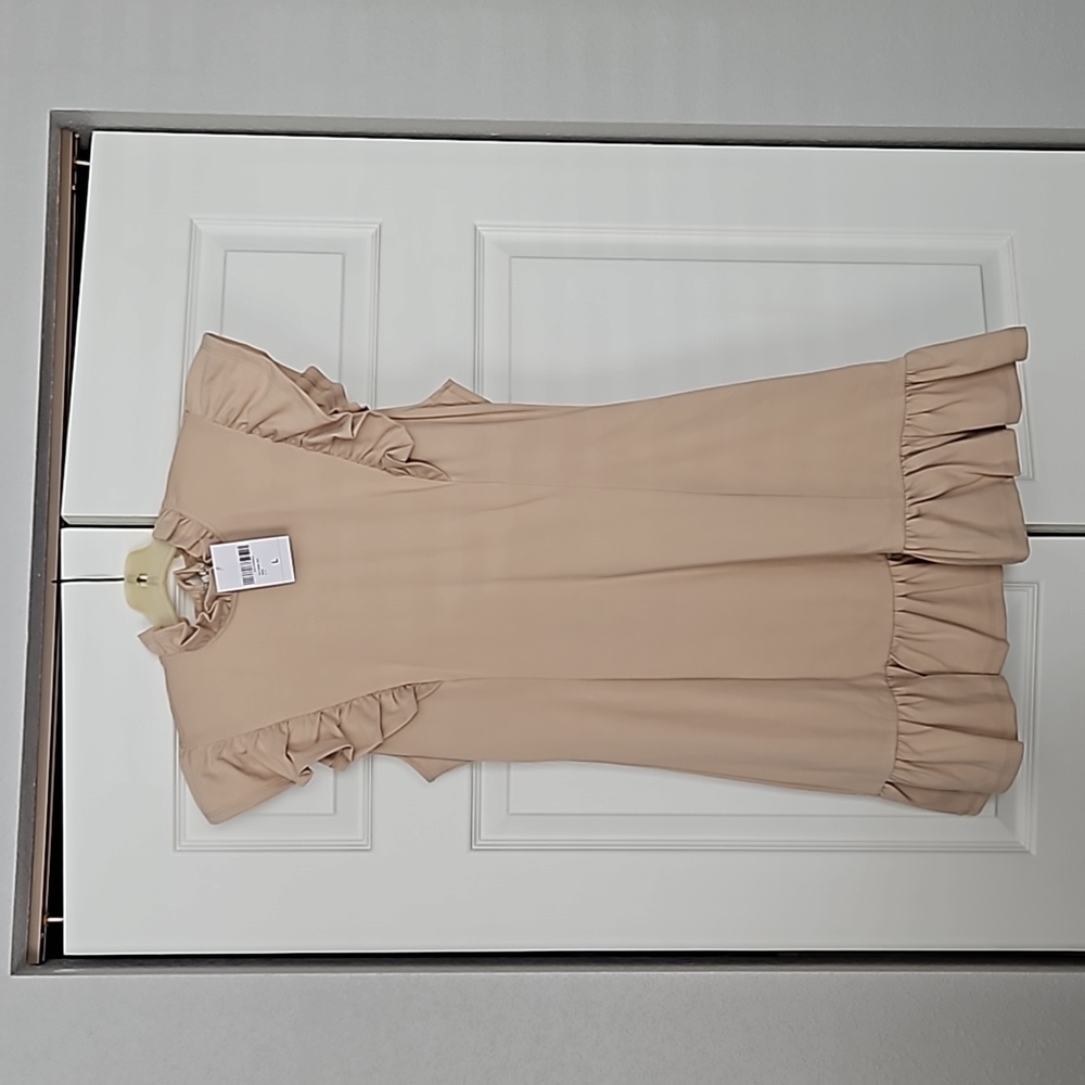 Forever 21 ruffle dress - Picture 1 of 4